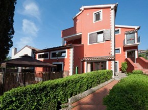 Гостиница House Mitic  Ровинь